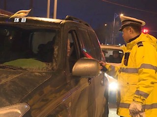 “利剑”行动“展锋芒” 严查酒驾醉驾成效显著